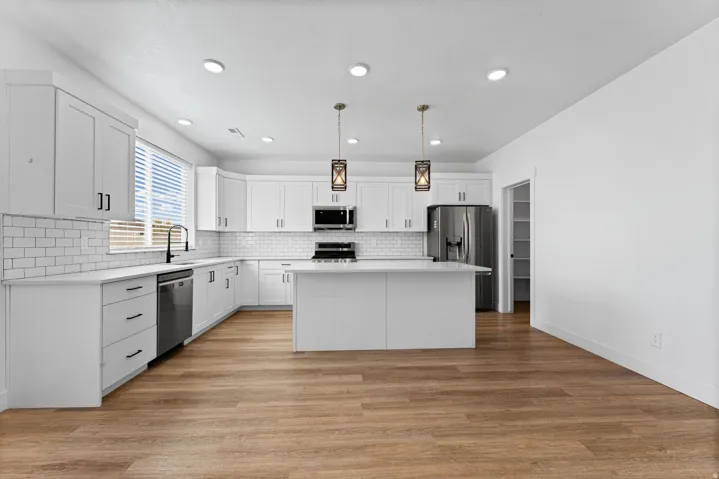 1312 E 425 S, Hyrum, Utah 84319