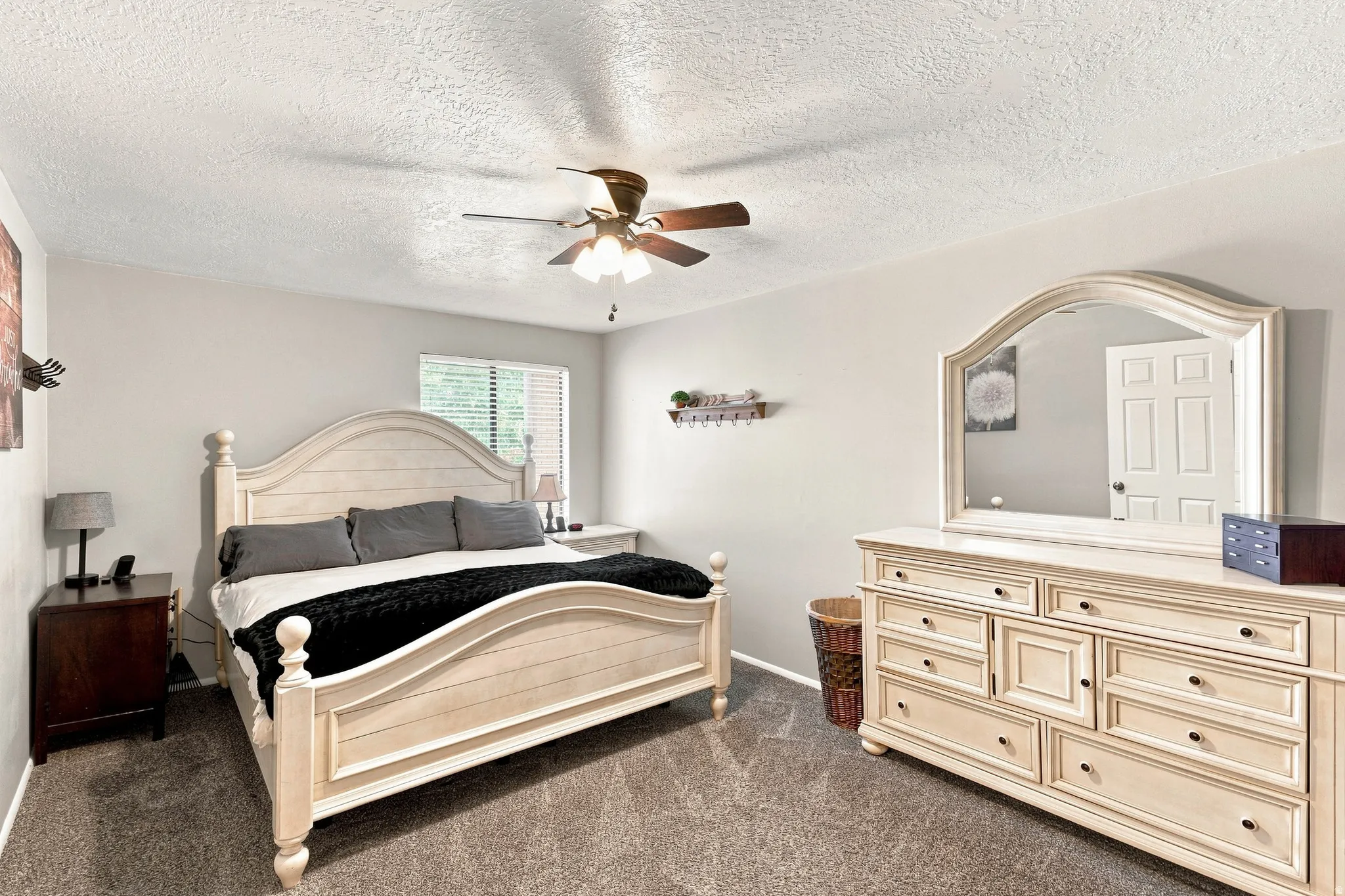 Supersized Primary Bedroom