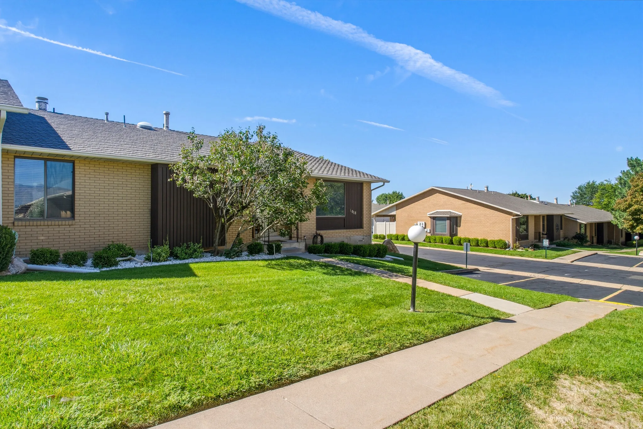 Come and See it and Make it YOUR NEW DREAMHOME!