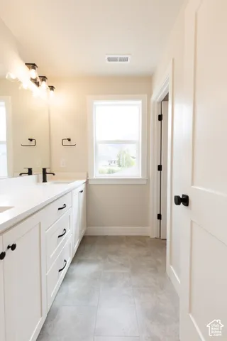 Main Bathroom