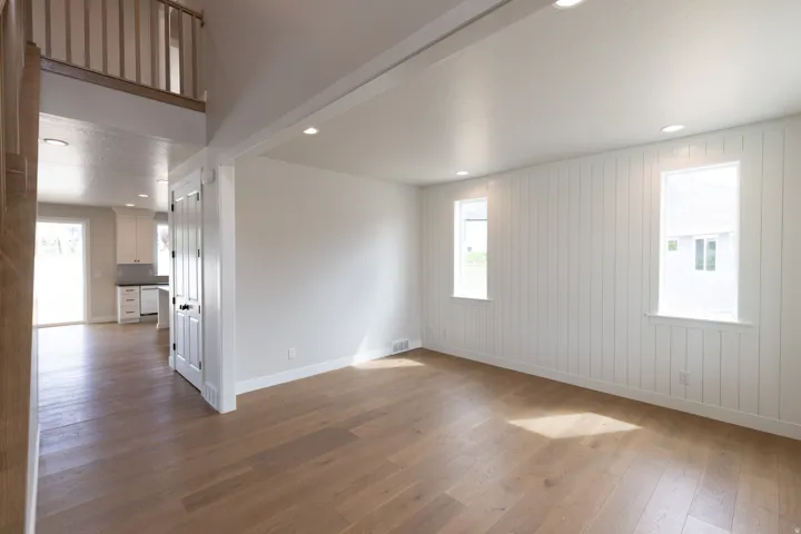 811 E 350 N #2, Salem, Utah 84653