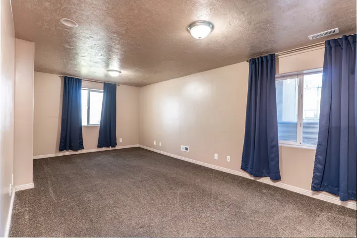 10162 S Solstice View Dr, Copperton, Utah 84006