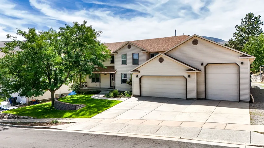 10162 S Solstice View Dr, Copperton, Utah 84006