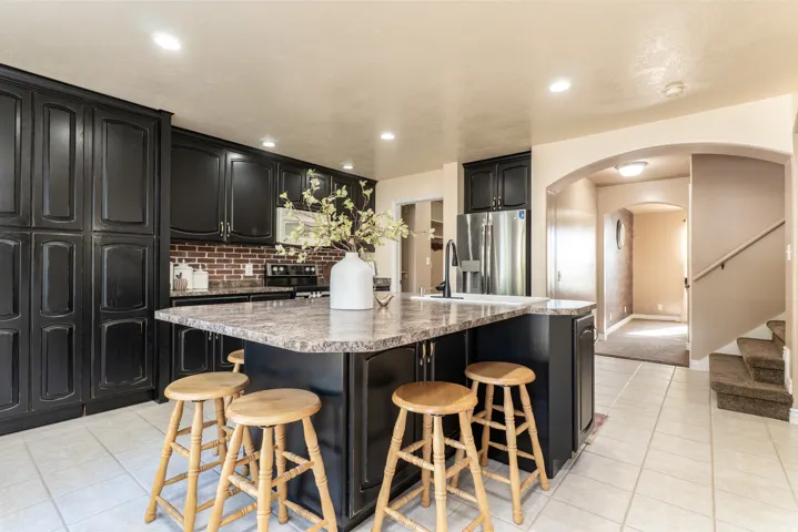10162 S Solstice View Dr, Copperton, Utah 84006