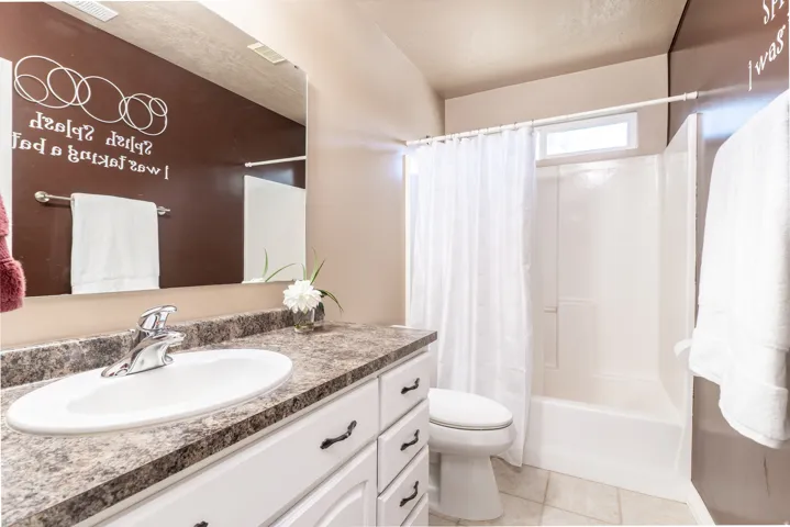 10162 S Solstice View Dr, Copperton, Utah 84006