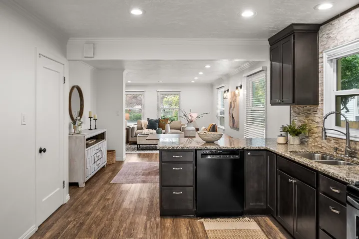 2274 E 900 S, Salt Lake City, Utah 84108