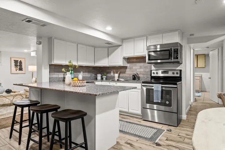 2274 E 900 S, Salt Lake City, Utah 84108