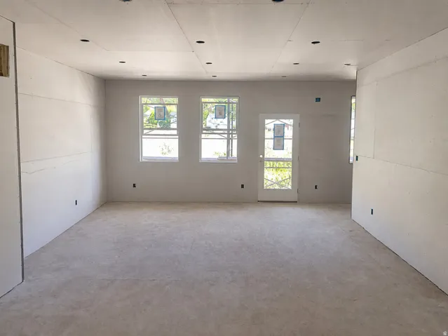Refer to great room rendering for the included finishes.