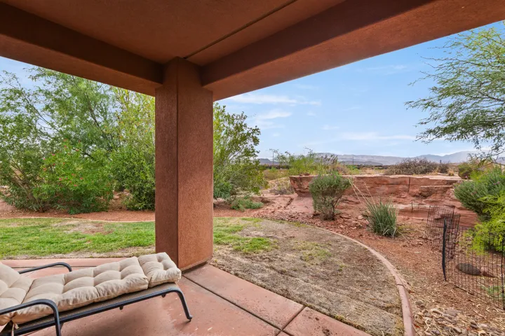 Covered patio with a concrete surface