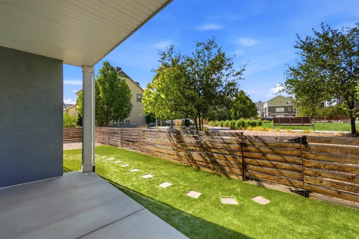 Covered patio with a concrete surface