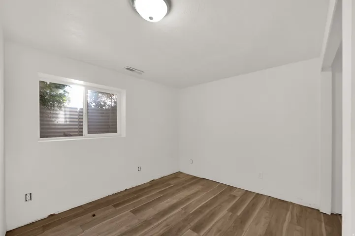 951 E South Fork Cir, Sandy, Utah 84094