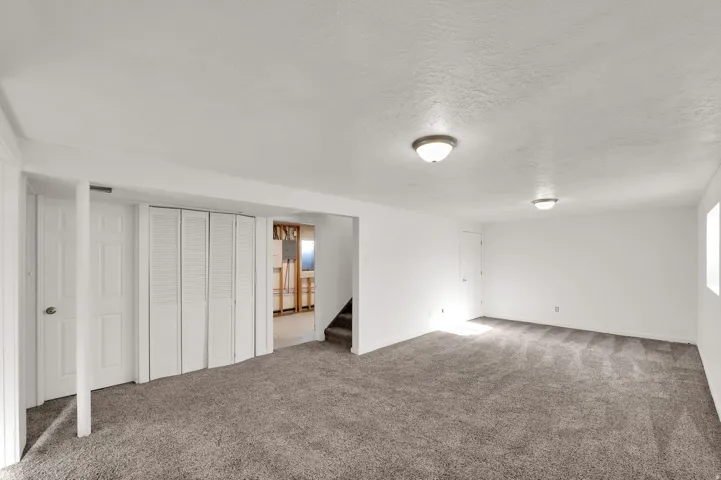951 E South Fork Cir, Sandy, Utah 84094