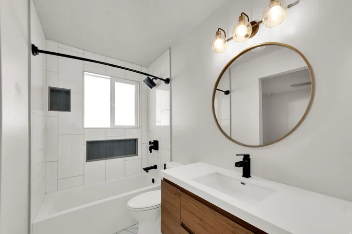 951 E South Fork Cir, Sandy, Utah 84094