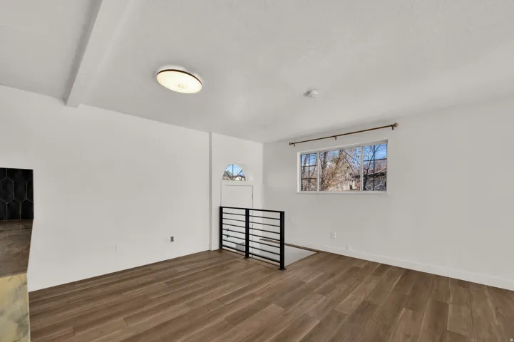 951 E South Fork Cir, Sandy, Utah 84094