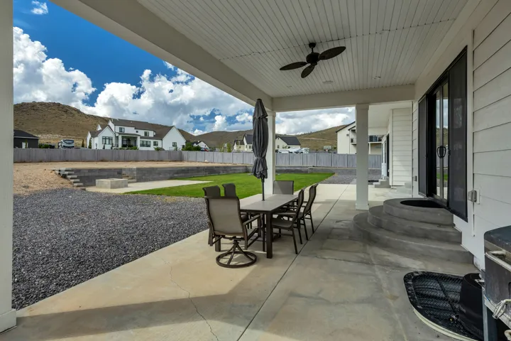 9749 N Hibiscus Ln, Eagle Mountain, Utah 84005