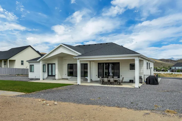 9749 N Hibiscus Ln, Eagle Mountain, Utah 84005