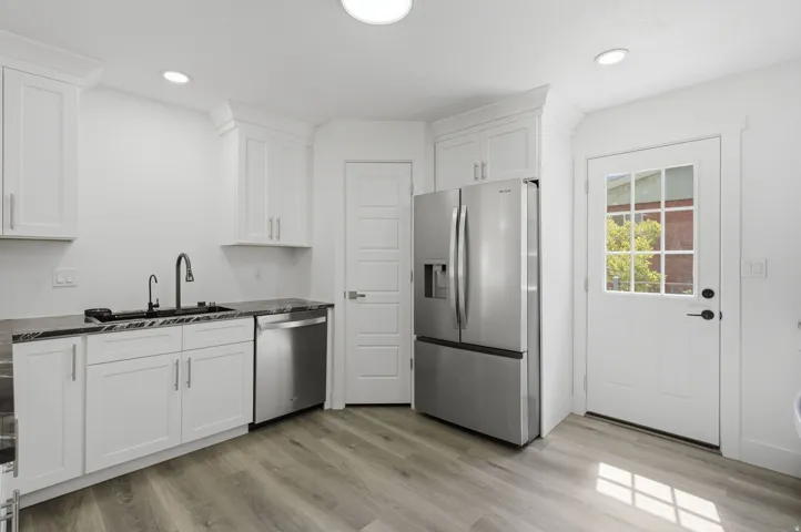 Walk-in pantry
