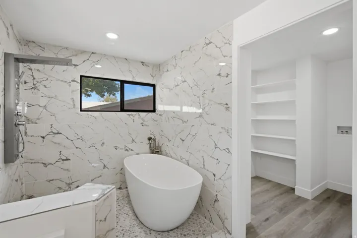 2936 E La Joya Dr, Holladay, Utah 84124