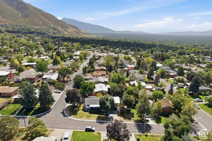 2936 E La Joya Dr, Holladay, Utah 84124