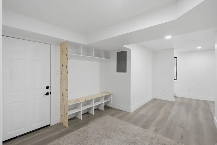 Integrated cubby storage