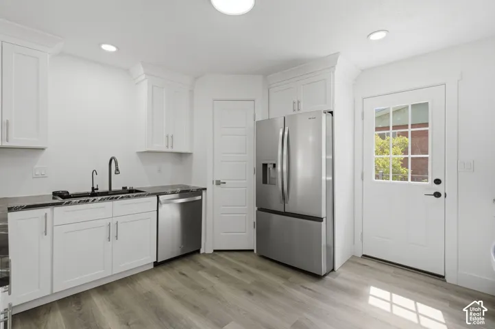 Walk-in pantry