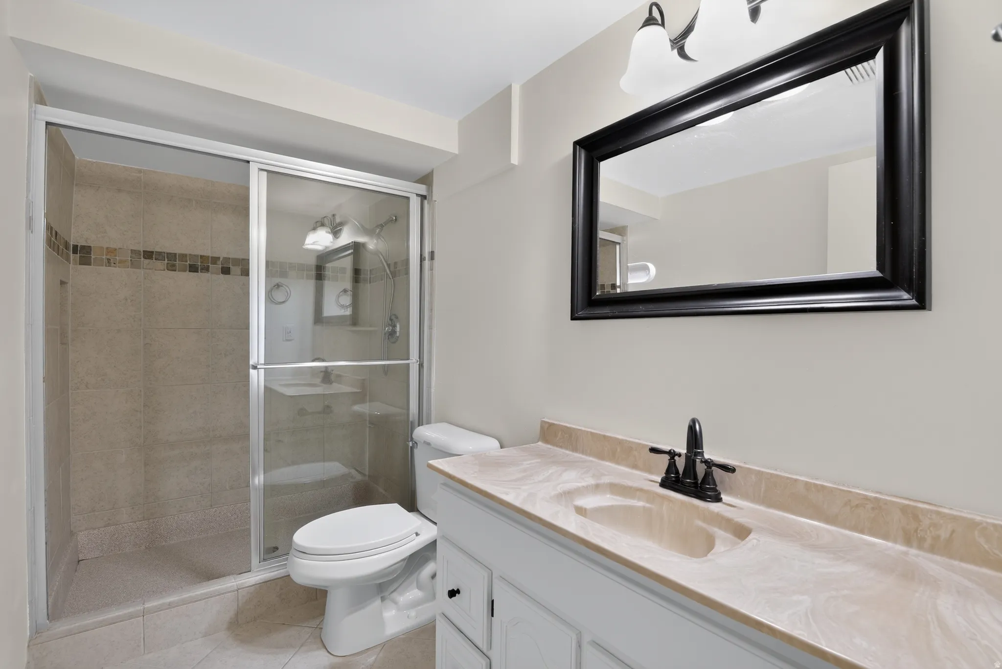 2nd Floor Bathroom