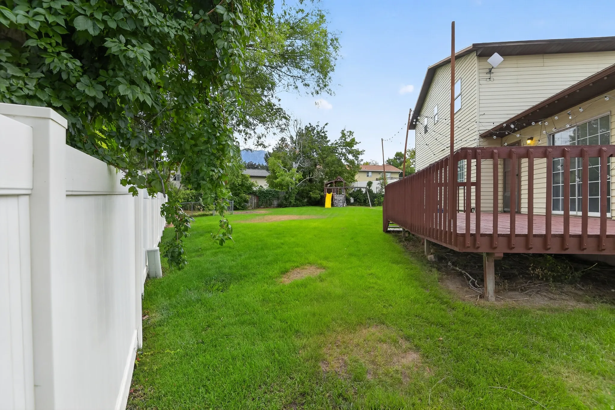 Fully fenced backyard!