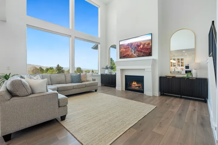 686 W Eaglecrest Cir, Elk Ridge, Utah 84651