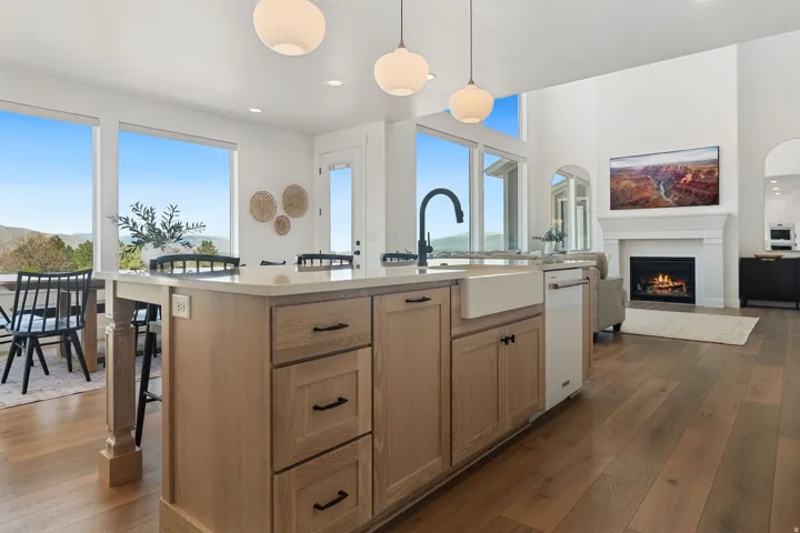 686 W Eaglecrest Cir, Elk Ridge, Utah 84651