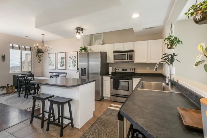 5116 W Fortrose Dr, Herriman, Utah 84096
