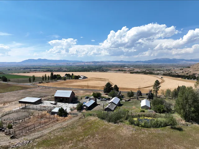 2035 E Maple Leaf Dr, Cove, Utah 84320