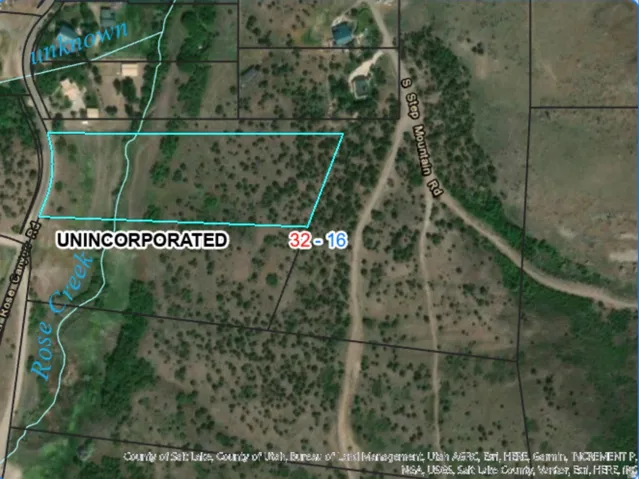 Property Map. Displaying the boundaries and surrounding geographical features of the property