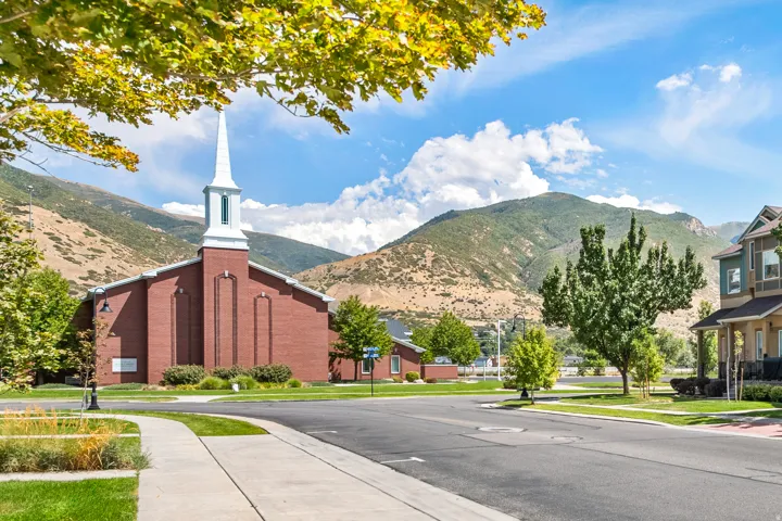 936 W Spring Creek Ln, Farmington, Utah 84025