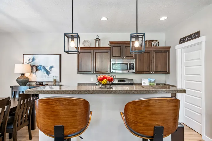 936 W Spring Creek Ln, Farmington, Utah 84025