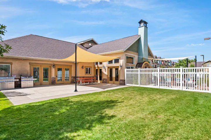 936 W Spring Creek Ln, Farmington, Utah 84025