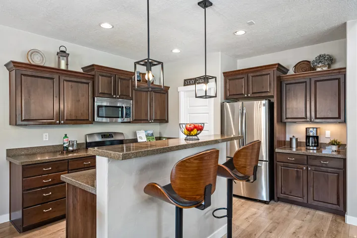 936 W Spring Creek Ln, Farmington, Utah 84025