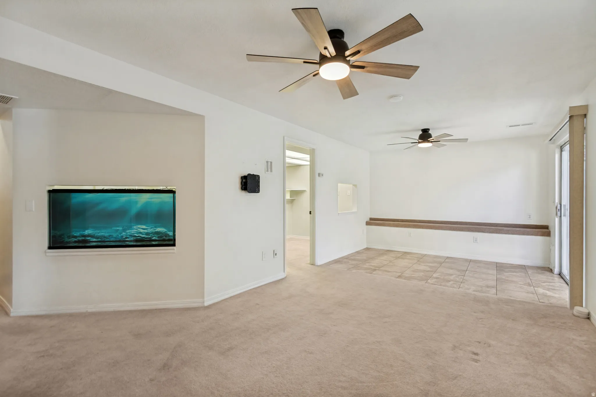 Recessed aquarium feature