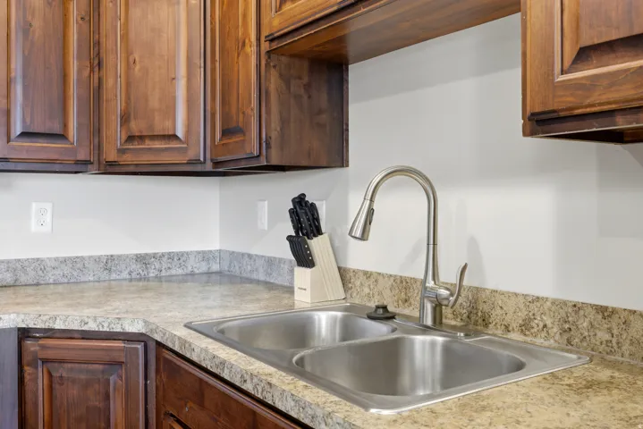 1852 E Whitetail Dr, Layton, Utah 84040