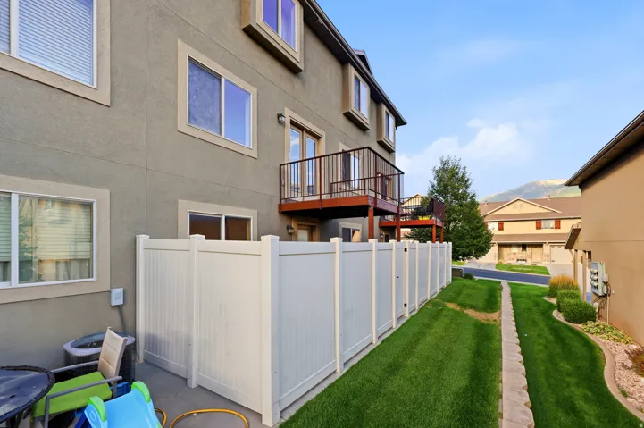 1852 E Whitetail Dr, Layton, Utah 84040