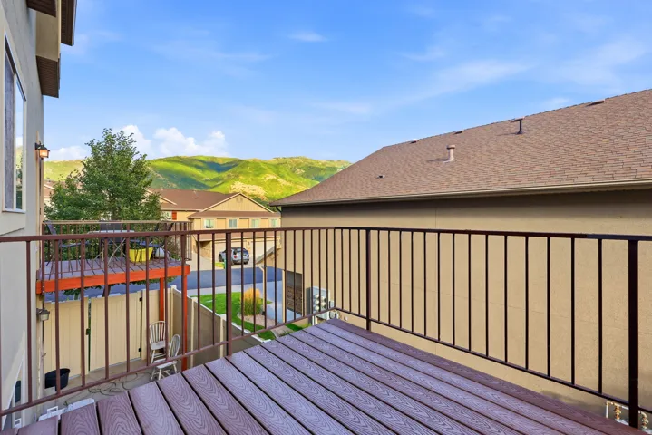 1852 E Whitetail Dr, Layton, Utah 84040