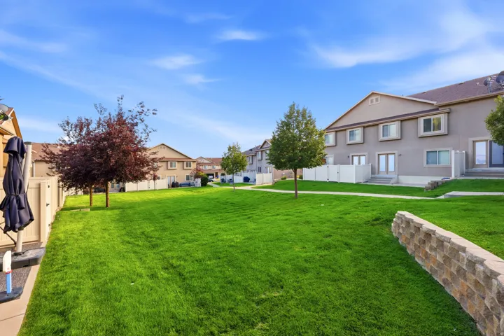1852 E Whitetail Dr, Layton, Utah 84040