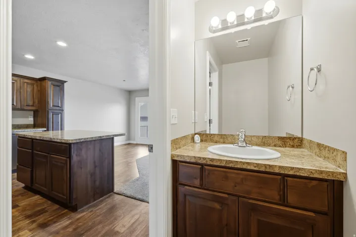 1852 E Whitetail Dr, Layton, Utah 84040