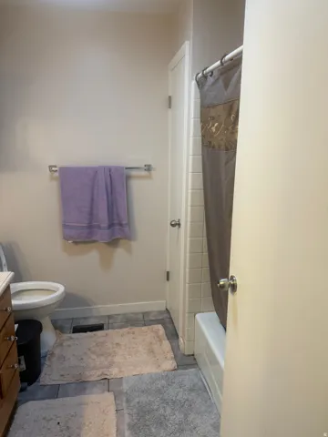 Main bathroom