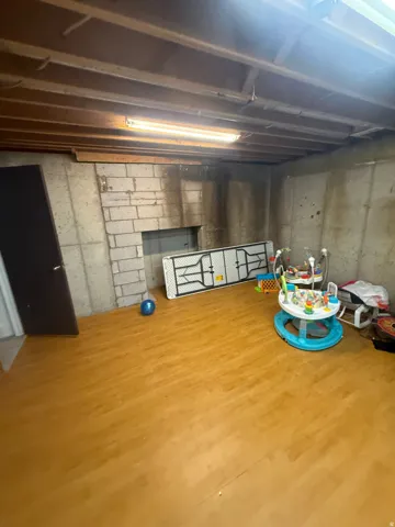 Basement is pertly finished but only 20%