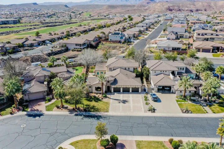 470 Country Ln #11, Santa Clara, Utah 84765