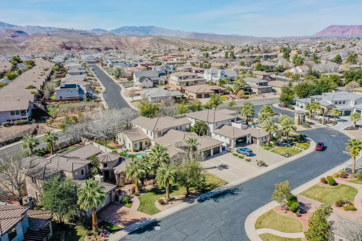 470 Country Ln #11, Santa Clara, Utah 84765