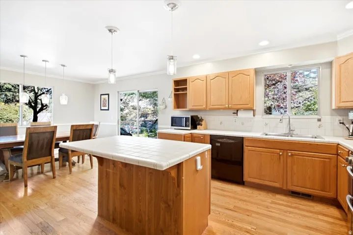 3418 E Antler Way Way, Salt Lake City, Utah 84121