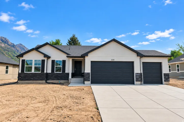 228 E 770 N, Santaquin, Utah 84655