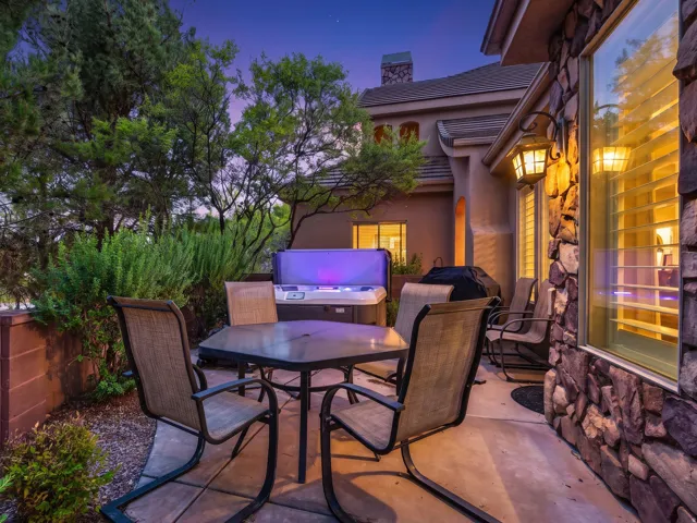 1906 N Pebble Dr, Washington, Utah 84780