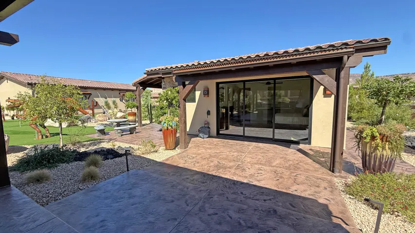 2 Bedroom & 2 Baths Private CASITA with expansive Sliding Door